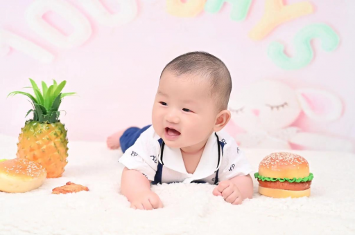 邹城宝宝在妈妈肚子里